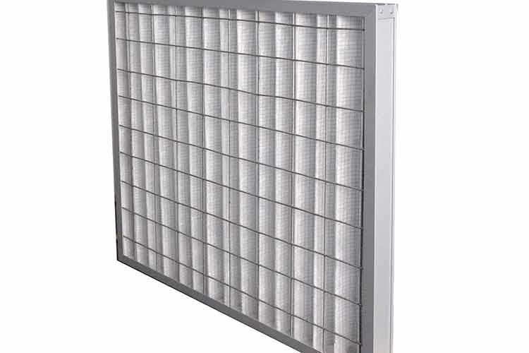 初效过滤器是空调系统的初级过滤,主要用于过滤5μm以上尘埃粒子,可分为板式、折叠式、袋式三种样式 初效过滤器是空调系统的初级过滤,主要用于过滤5μm以上尘埃粒子,可分为板式、折叠式、袋式三种样式